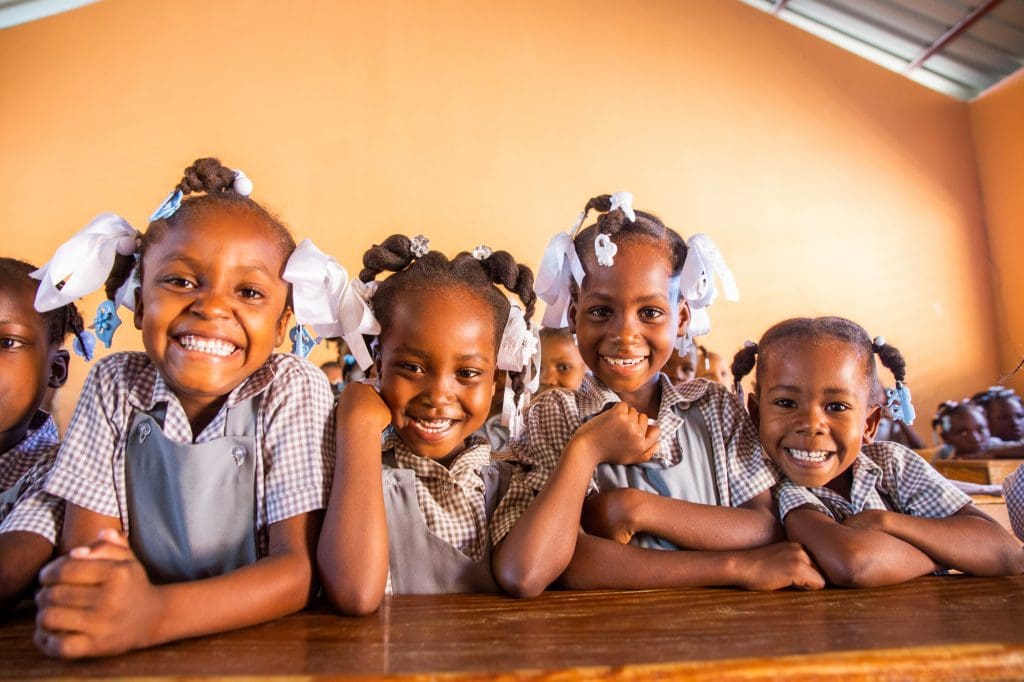 " N ap bay plis" thème de campagne de la Digicel pour la Noël, la Fondation a fait des heureux 16 " N ap bay plis" thème de campagne de la Digicel pour la Noël, la Fondation a fait des heureux