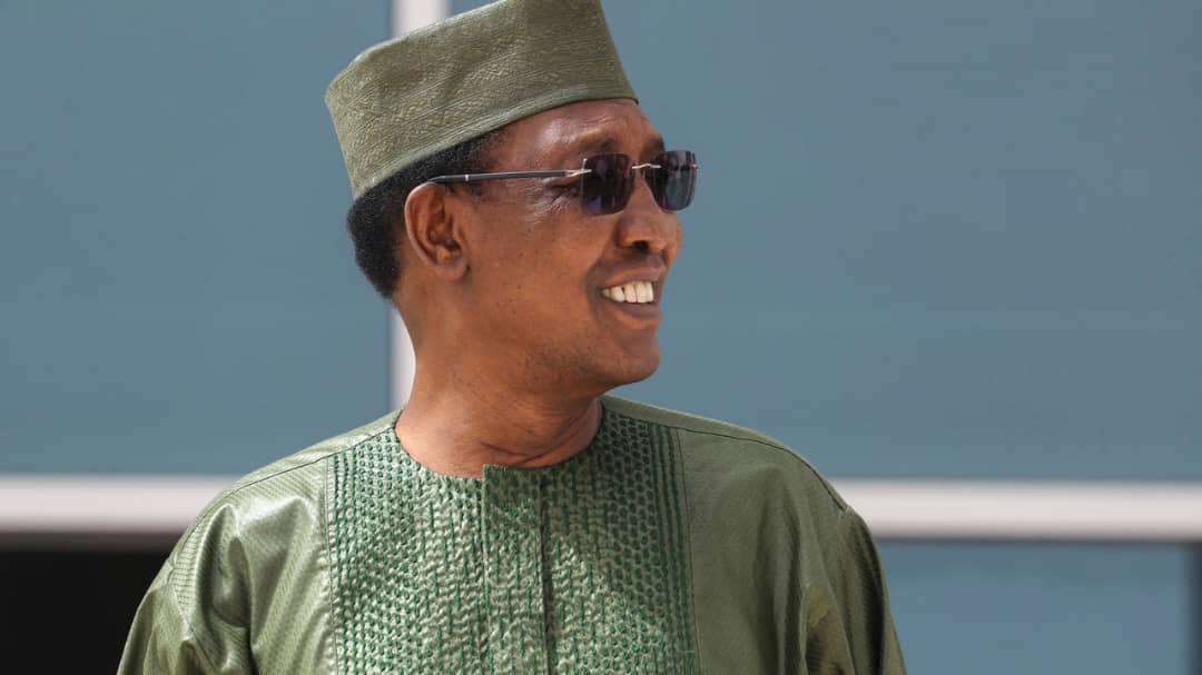 Internationale : Le président tchadien Idriss Deby meurt des suites de ses blessures au combat avec les rebelles.