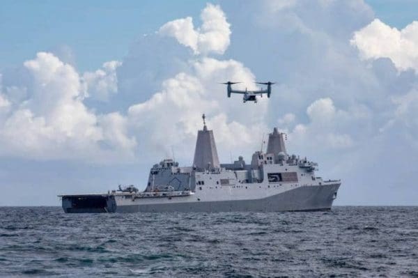 Haïti-Séisme: le Navire USS Arlington arrive pour secourir les victimes