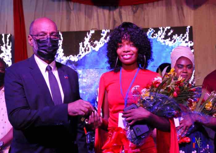 Haïti: Angela Louis, gagnante du concours d'interprétation de chants du Ministère de la Culture