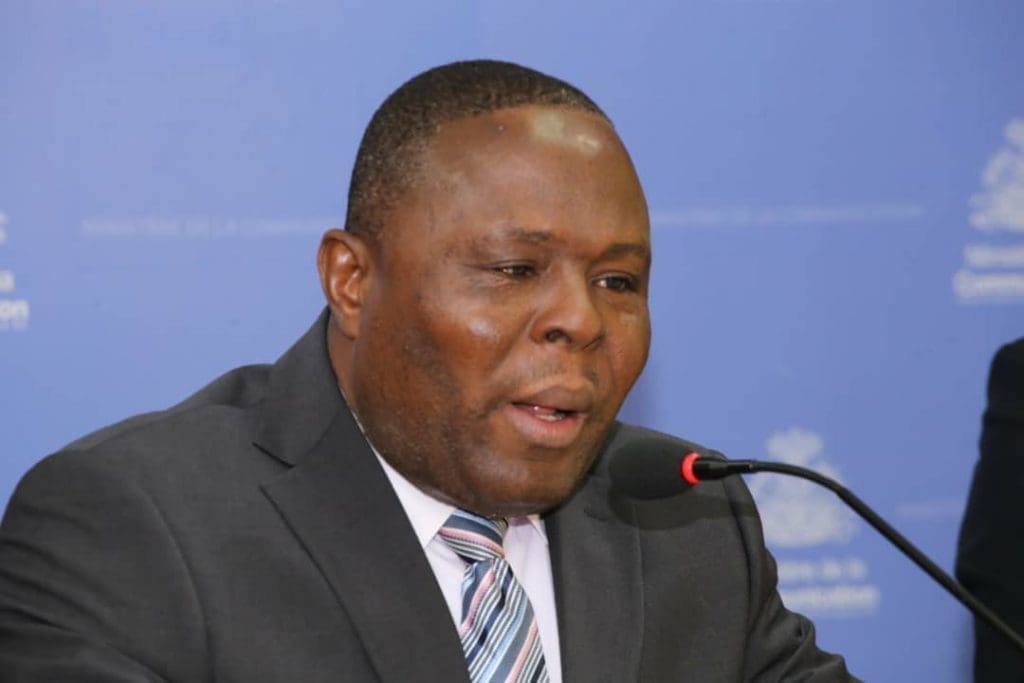 Haïti-littérature: Pierre Josué Agénor Cadet sort son 27ème recueil de poésies 20 Ex ministre de l'éducation nationale