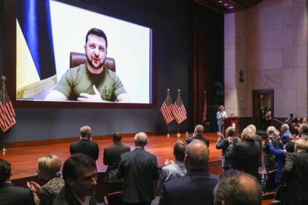 Grammy Awards: Volodymyr Zelensky, l'invité surprise de la 64ème édition