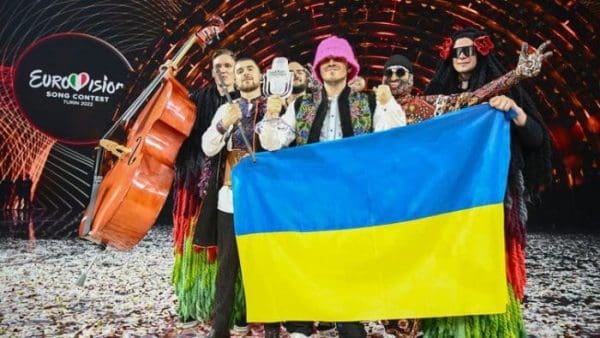 Europe: l'Ukraine remporte l'Eurovison de la chanson