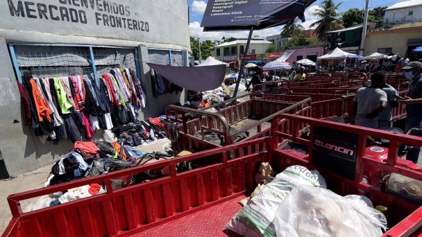 République Dominicaine : les camionneurs haïtiens menacent de suspendre le commerce sur la frontière