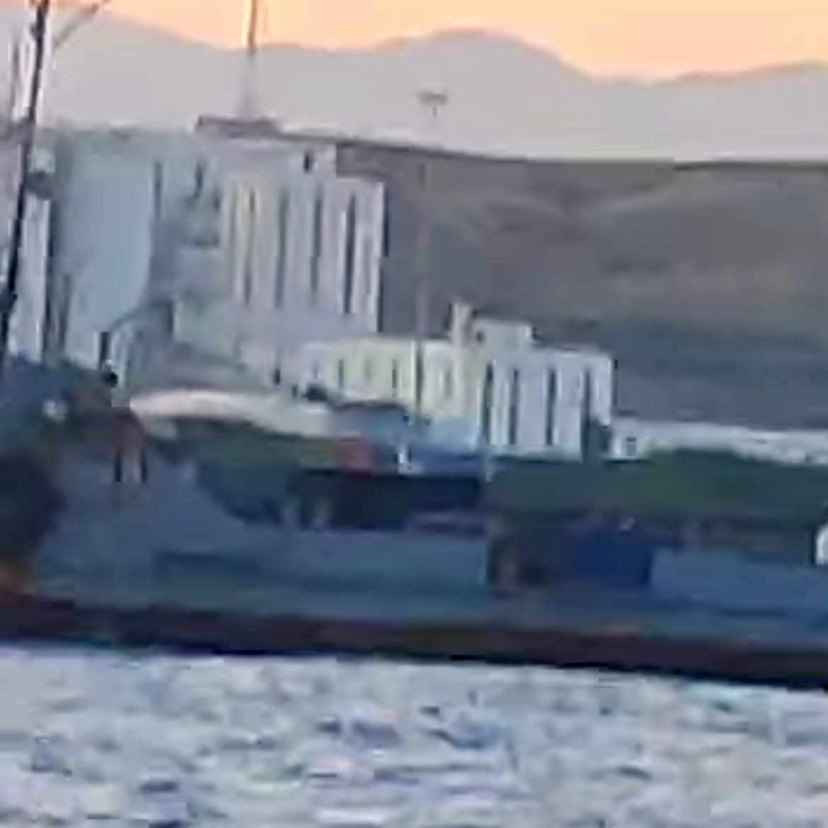 FLASH: La PNH récupère un bateau de marchandises détourné par les gangs armés