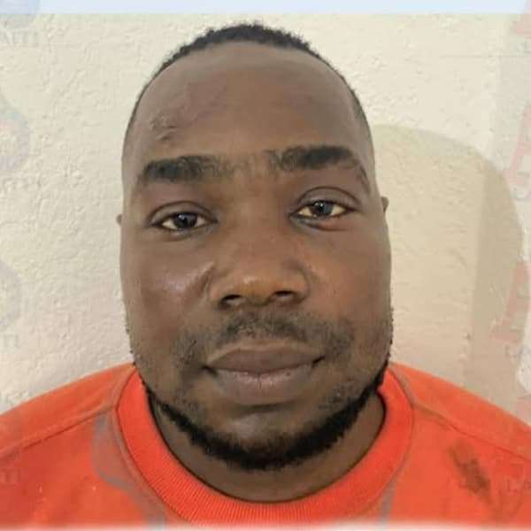 Un membre actif du gang “Kraze Baryè” arrêté par la Police à Cap-Haïtien