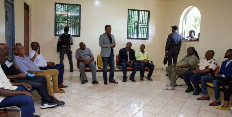 Haïti: Fritz Alphonse Jean rencontre des représentants de la société civile de Mirebalais autour de la crise sécuritaire