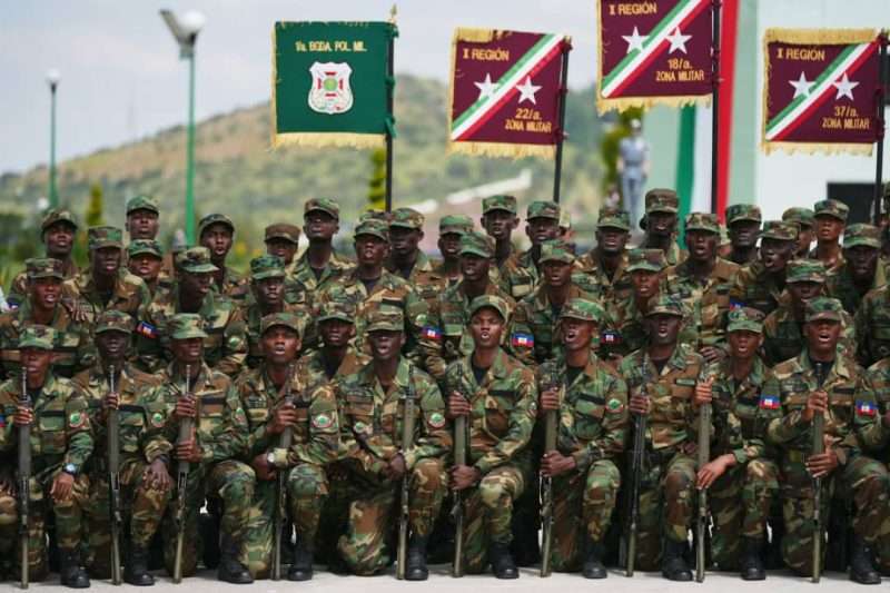 143 soldats des FAd’H terminent leur formation au Mexique et retournent en Haïti