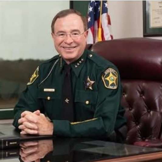 FLASH-Immigration aux États-Unis : un virage inattendu chez les shérifs républicains en Floride