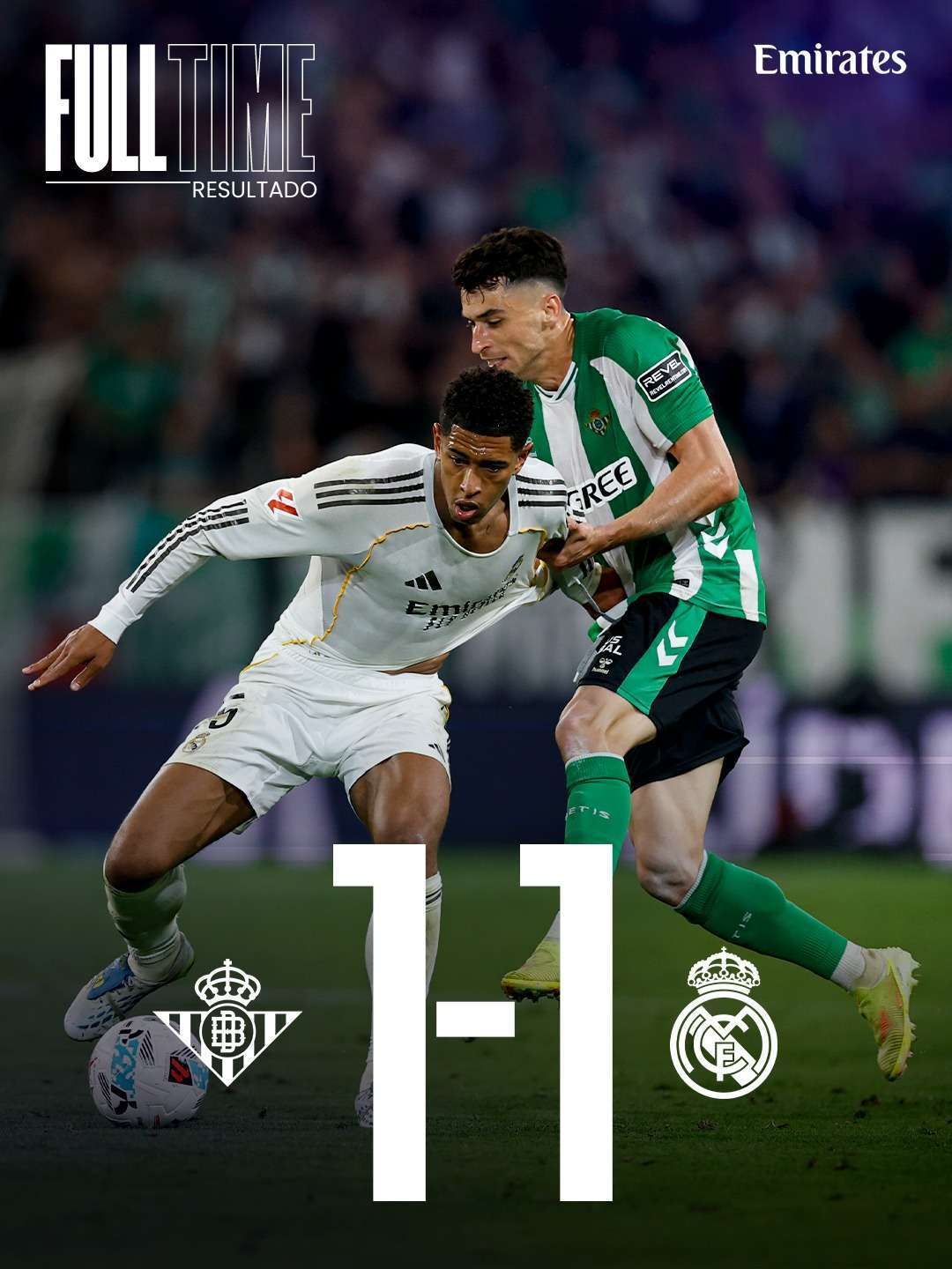 Un joueur du Real Madrid à la lutte lors du match nul concédé face au Real Betis (1-1), le 24 avril 2026 à La Cartuja, en Liga.