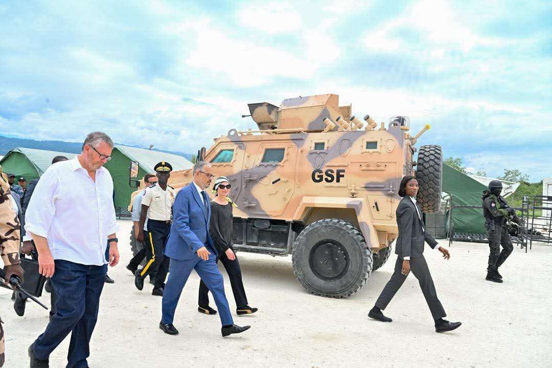 Haïti-Sécurité | Le Premier ministre visite la base de la Force de suppression des gangs à Tabarre